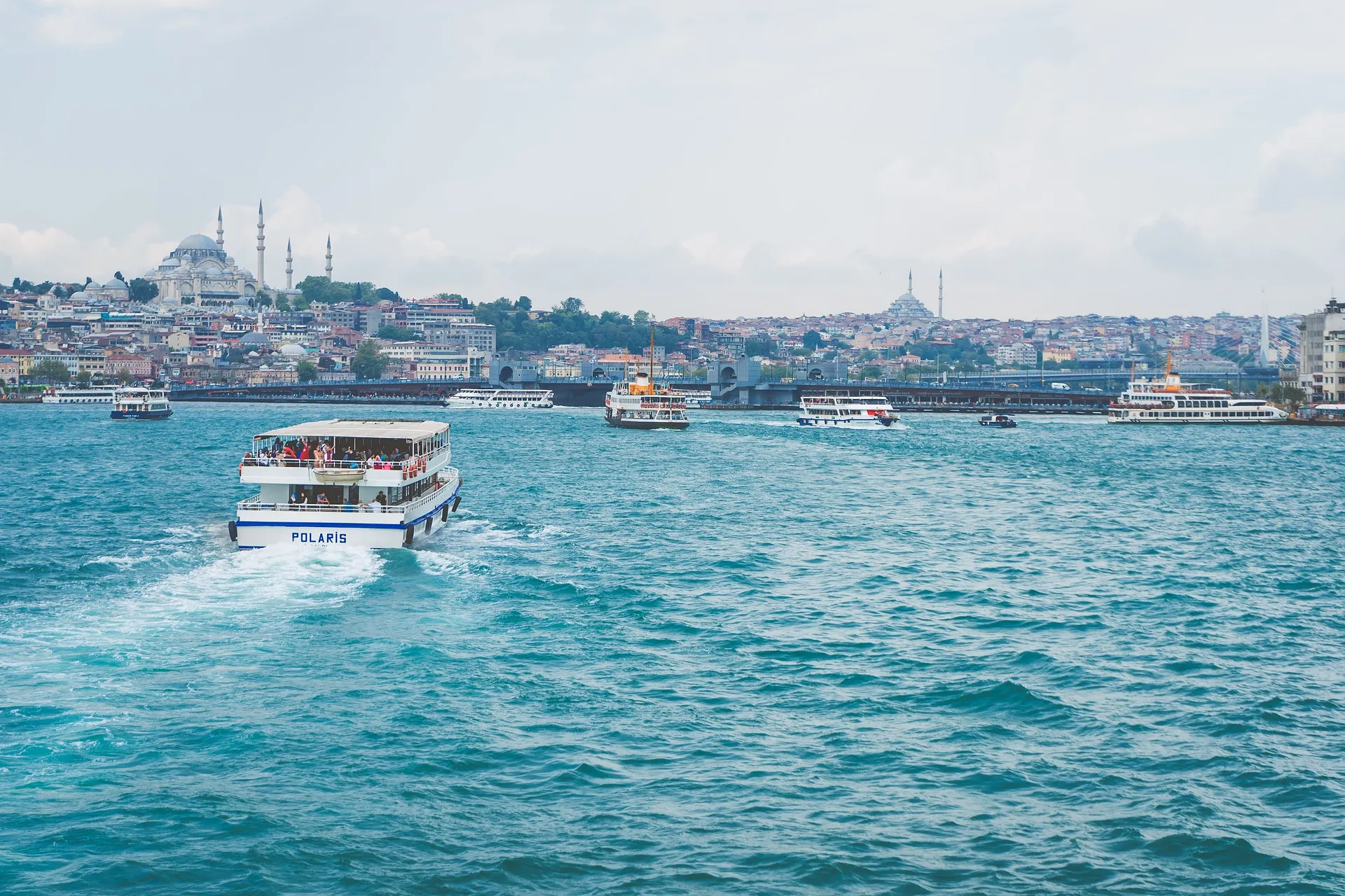 Yunanistan turist kabul edeceği 29 ülkeyi açıkladı, listede olmayan tek