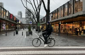 Hollanda Sağlık Bakanı Kuipers, Virüsün artık büyük bir tehdit oluşturmadığını