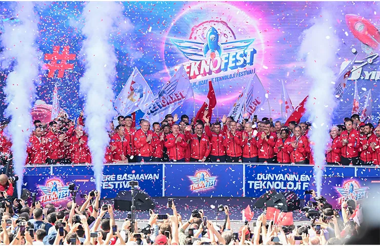 Yılın son TEKNOFEST'i bugün İzmir'de başlıyor. İzmir Çiğli Havalimanı'ndaki festival,