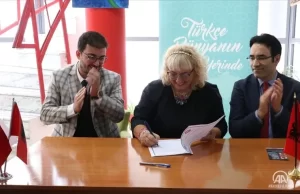Yunus Emre Enstitüsü Tiran, Arnavutluk’un başkenti Tiran’da faaliyet gösteren Aristoteli