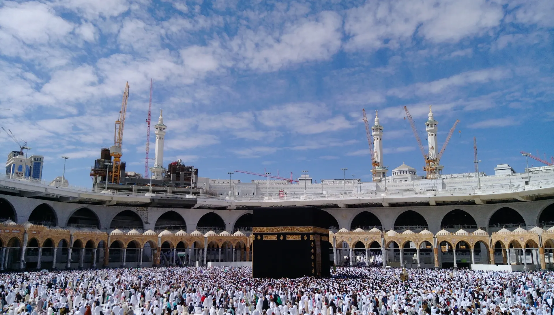 Suudi Arabistan, Kovid-19 nedeniyle bu yıl sadece ülkede yaşayanlarla sınırlı