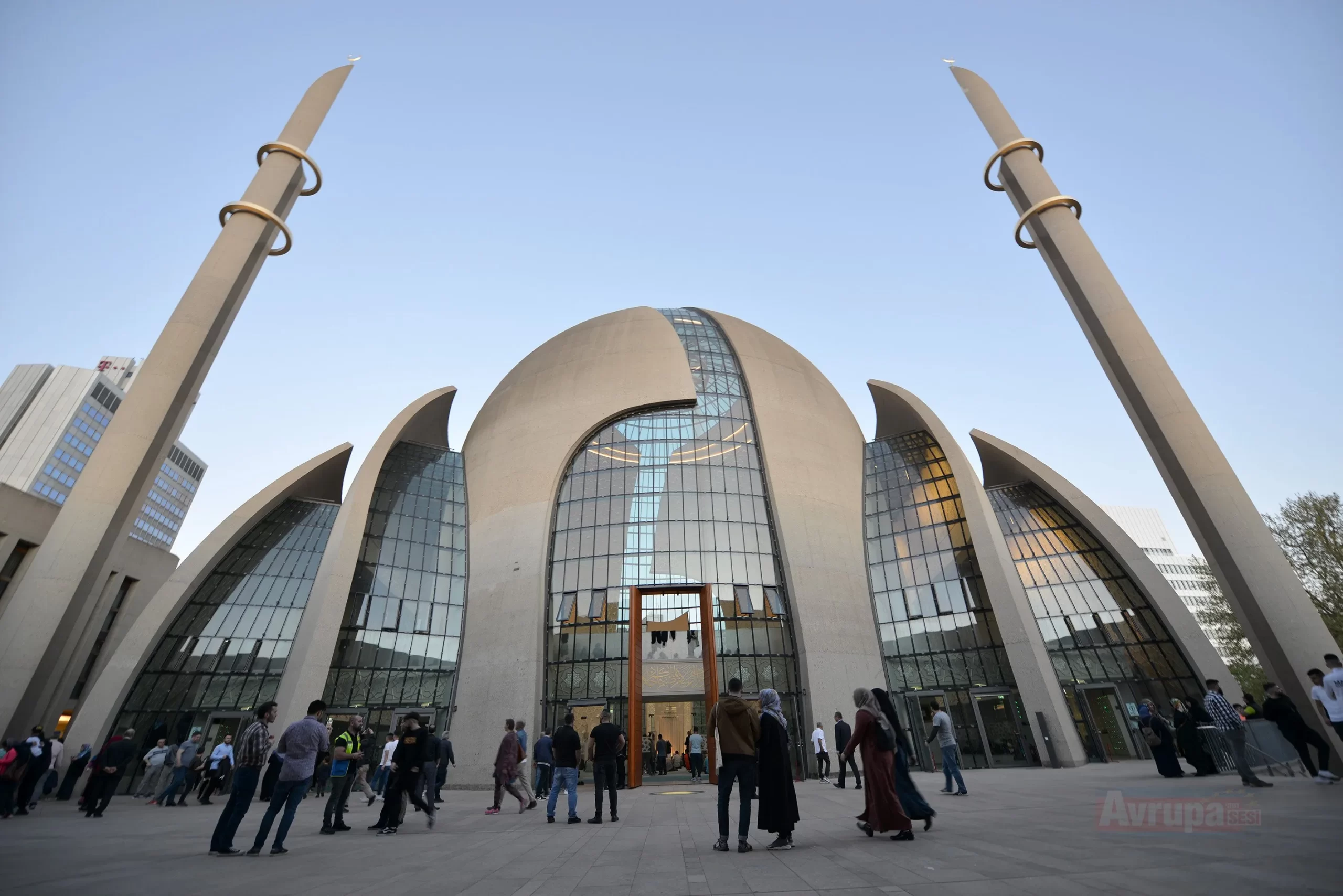 Ercüment Aydın / Köln Ramazan Ayı'nın müjdecisi olan ve mübarek