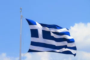 Yunanistan'ın başkenti Atina'daki Akropolis'te kayalıklardan düşen bir turistin hayatını kaybettiği
