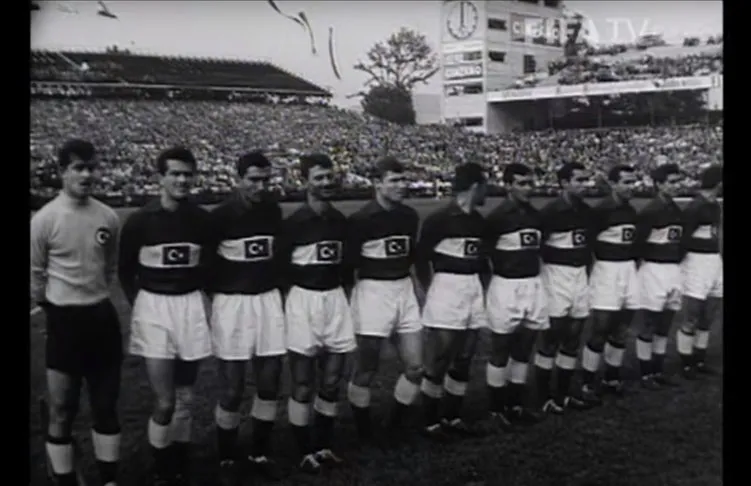 Uluslararası Futbol Federasyonları Birliği (FIFA), 67. yıl dönümünde Türkiye'nin 1954