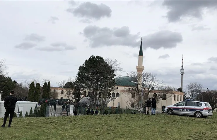 Avrupa İslamofobi Raporu, eski kıtada insanlık dışı ırkçı ideolojilerin şiddet