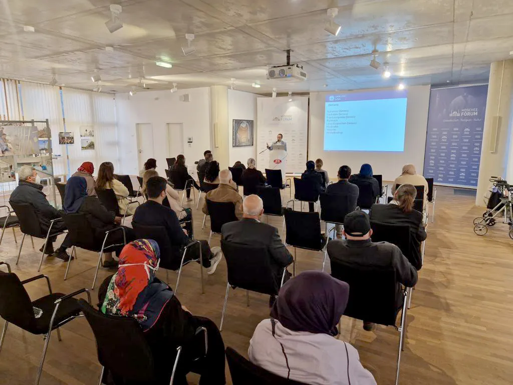 DİTİB Aile ve Sosyal Hizmetler Müdürlüğü ve Moschee Forum organizesinde,
