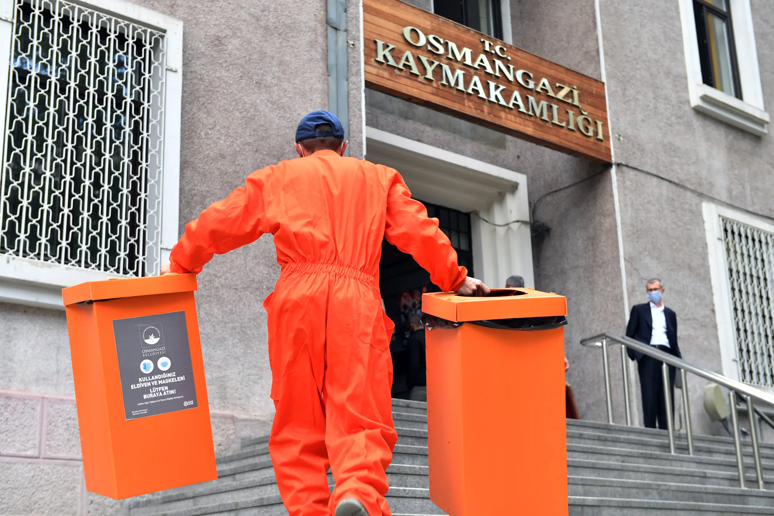 Osmangazi Belediyesi, koronavirüs salgınında en fazla kullanılan sağlık ekipmanları olan