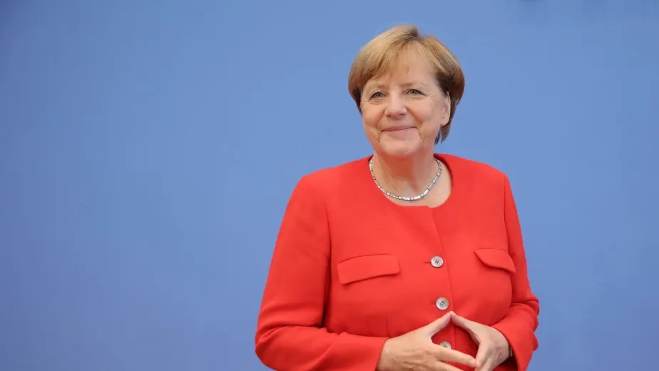Almanya Başbakanı Angela Merkel yeni yıl konuşmasında "yeni bir düşünce