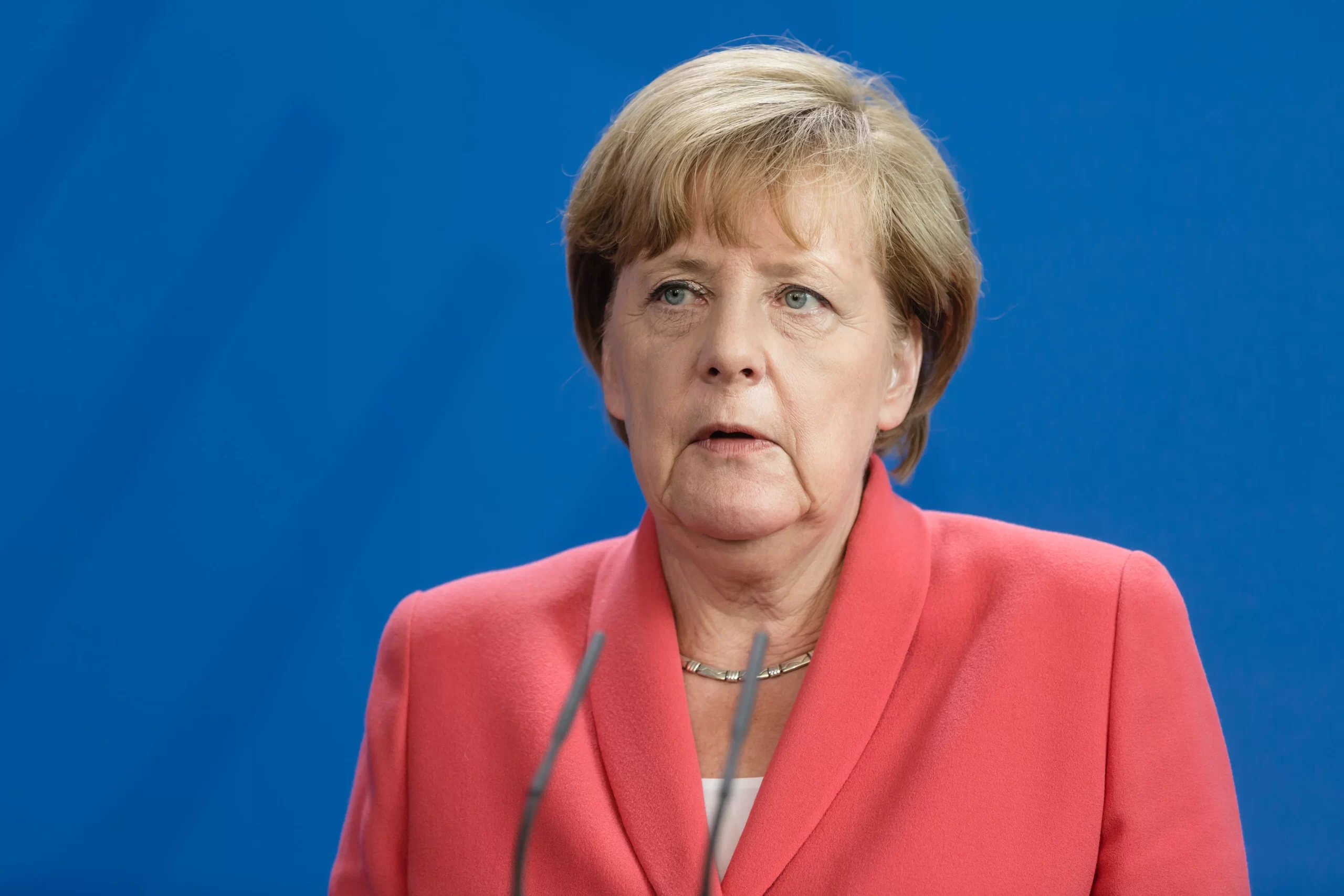 Almanya Başbakanı Angela Merkel, yeni tip koronavirüs (Kovid-19) salgınında ekonominin
