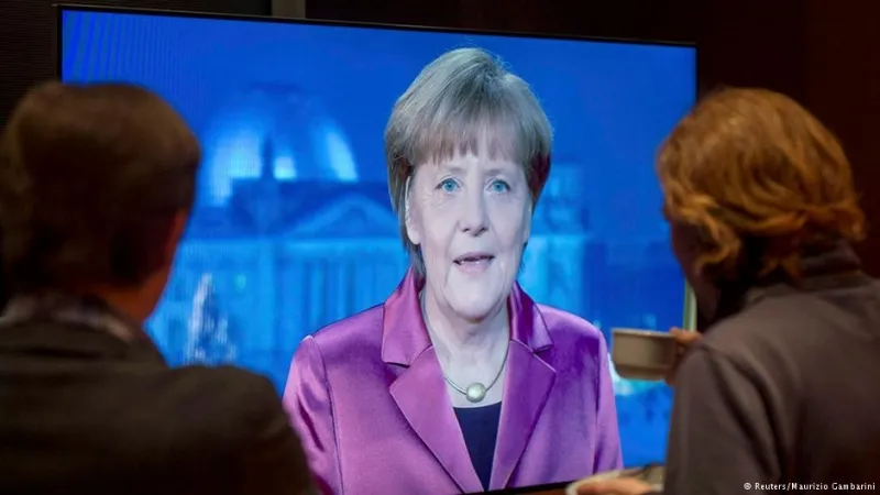 Almanya Başbakanı Angela Merkel yeni yıl konuşmasında İslam karşıtı gösterileri