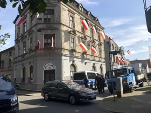 Dortmund’a Nazilerin kalesi olarak bilinen Dorsfeld semtinde duvarlara çizilen Nazi