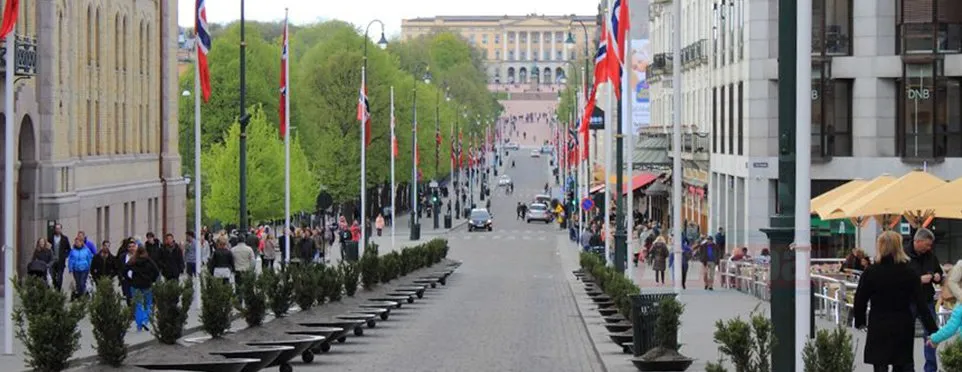 Norveç polisinden yapılan açıklamada, Oslo'nun Torshov semtinde bir ambulansın silahlı