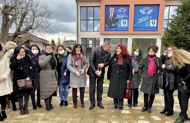 Bulgaristan'daki Türk ve Müslüman seçmenler, seçimin ülkeye refah, huzur, demokrasi