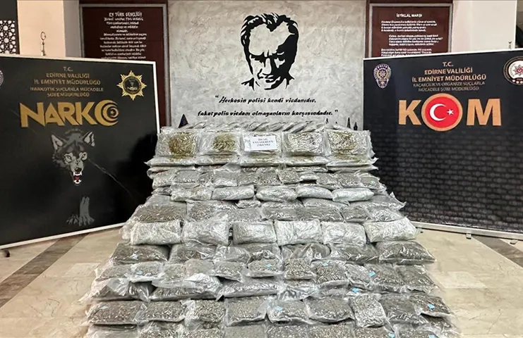 Kapısı'nda 266 kilo 489 gram skunk ele geçirildi Hamzabeyli Sınır