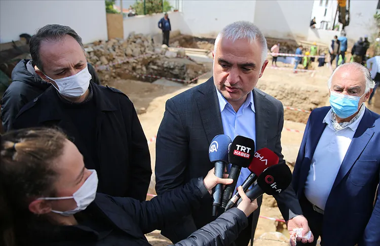 Bakan Ersoy, Bodrum'da 2400 yıllık tarihi eserlerin ortaya çıktığı bölgeyi