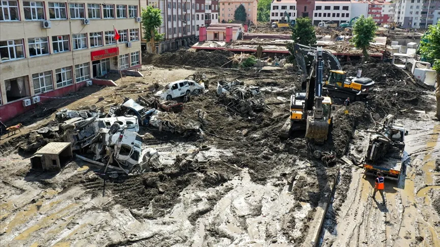 Afet ve Acil Durum Yönetimi Başkanlığı (AFAD), Karadeniz'deki sel nedeniyle