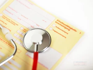 Almanya’da yıllardır doktorlar tarafından yazılan sarı renkli sağlık raporları kağıtlarının