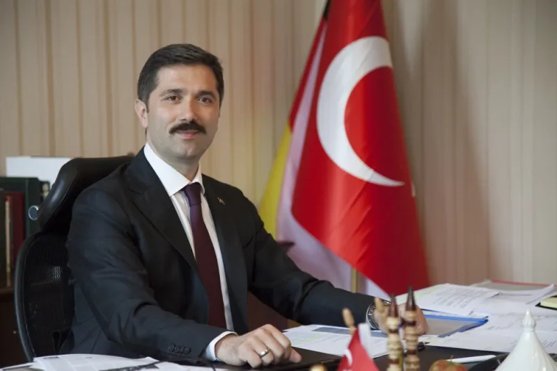 AK Parti İstanbul Milletvekili Zafer Sırakaya TBMM’de yemin eder etmez