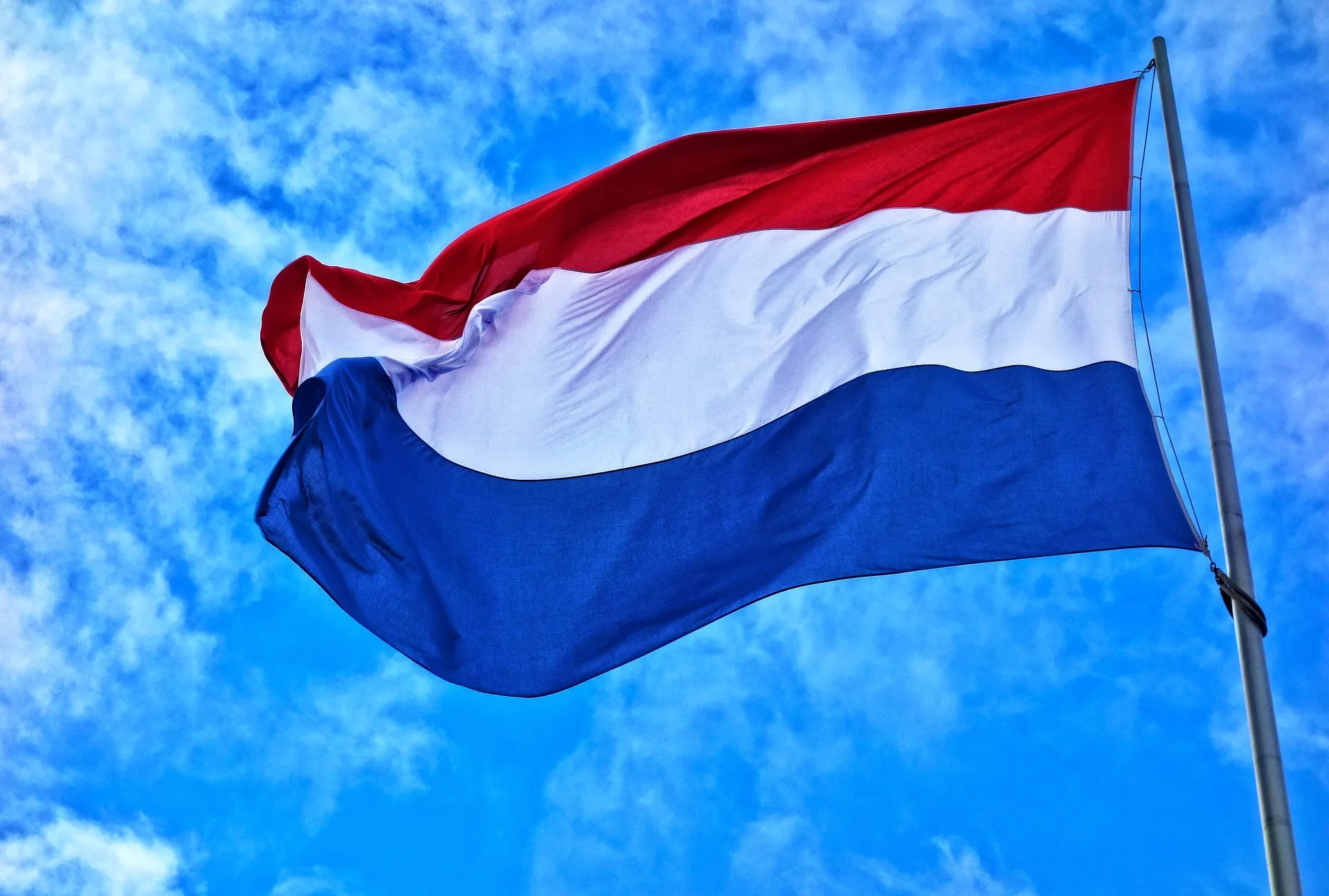 Hollanda hükümeti, sonbahar öncesi oluşacak yeni bir Virüs dalgasına karşı