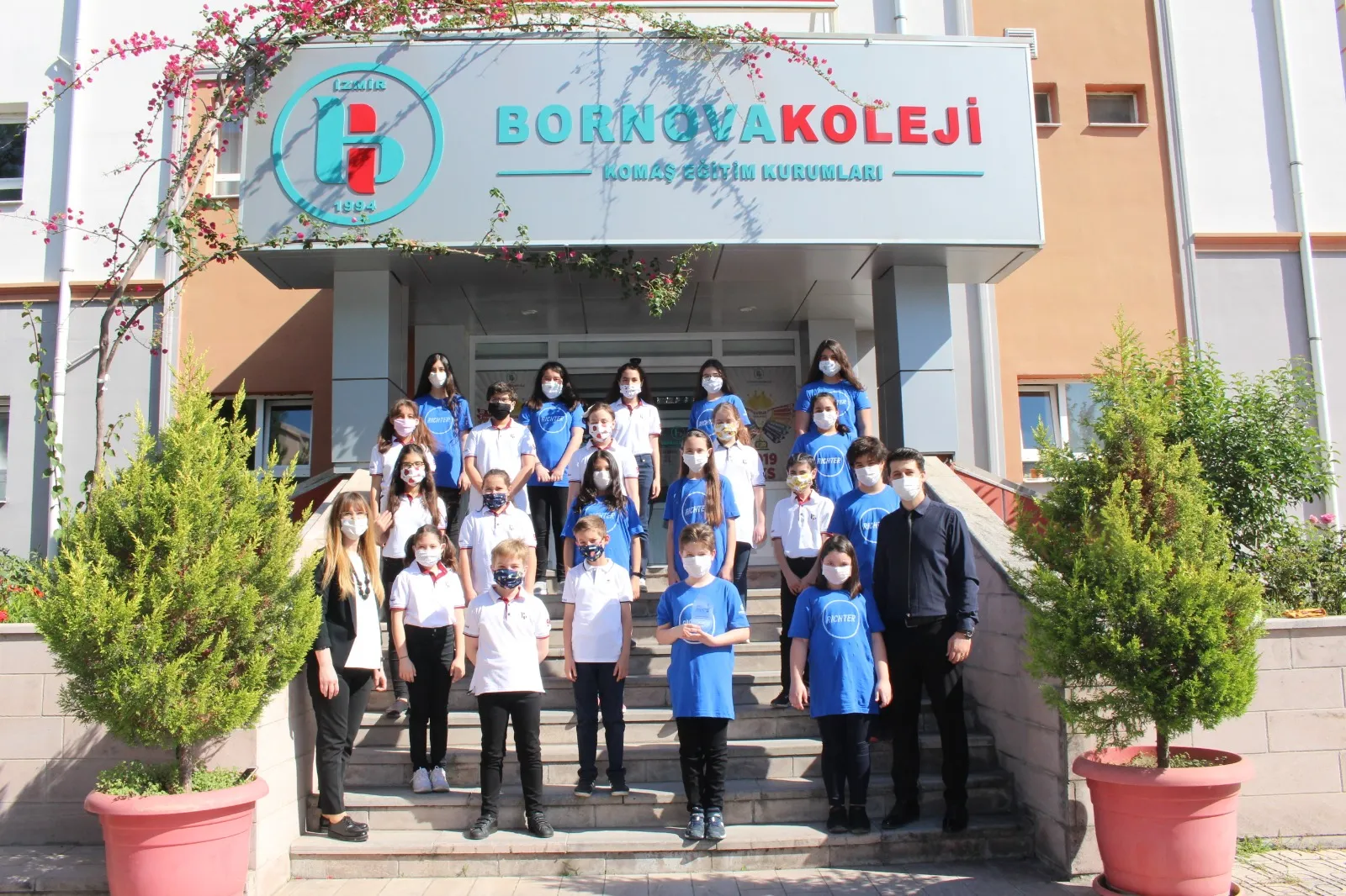 Türkiye Diyanet Vakfı İzmir Bornova Koleji, gençlerin araştırma becerilerini geliştirmeyi