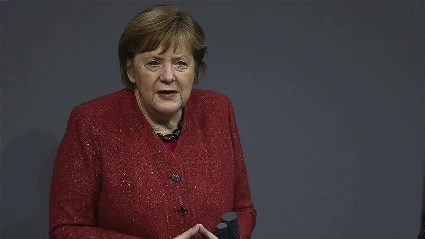 Almanya Başbakanı Angela Merkel, Federal Mecliste yaptığı bütçe görüşmeleri kapsamındaki