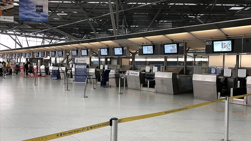 Almanya Dışişleri Bakanı Heiko Maas, yeni tip koronavirüs nedeniyle dünya