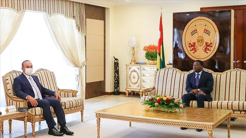 Dışişleri Bakanı Mevlüt Çavuşoğlu, resmi ziyaret kapsamında bulunduğu Togo'da, Devlet