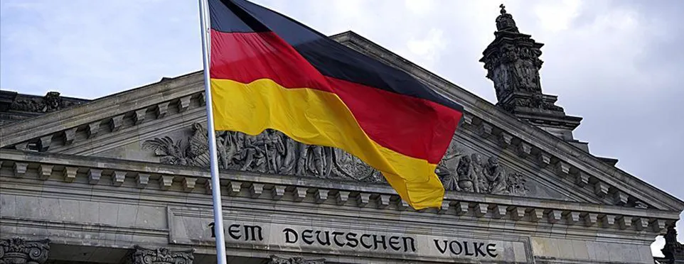 Ülkenin doğusundaki eyaletlerde artan yabancı düşmanlığı, Berlin Duvarı'nın yıkılmasından 30