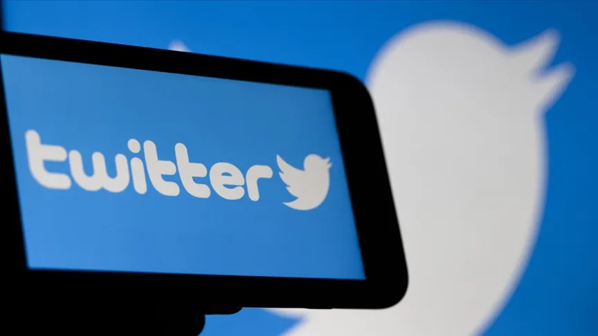 Sosyal paylaşım ağı Twitter, İslam karşıtı kampanya başlatan İspanya'daki aşırı