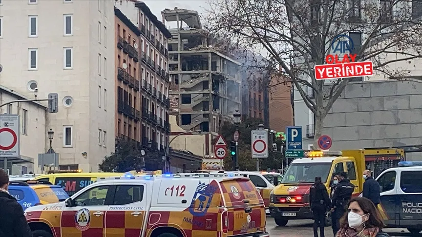 İspanya'nın başkenti Madrid'de, şehir merkezinde bir binada gaz kaçağı nedeniyle