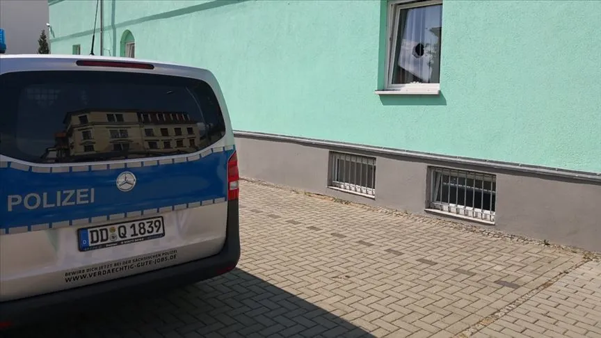 İslam Toplumu Milli Görüş (IGMG) teşkilatına bağlı Tuğra Camisi'ne gece