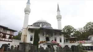 Merkezi Köln'de bulunan Diyanet İşleri Türk İslam Birliği (DİTİB) kaynaklarından