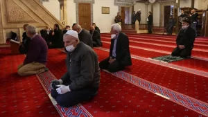 Yeni tip koronavirüs (Kovid-19) salgınını büyük ölçüde kontrol altına alan