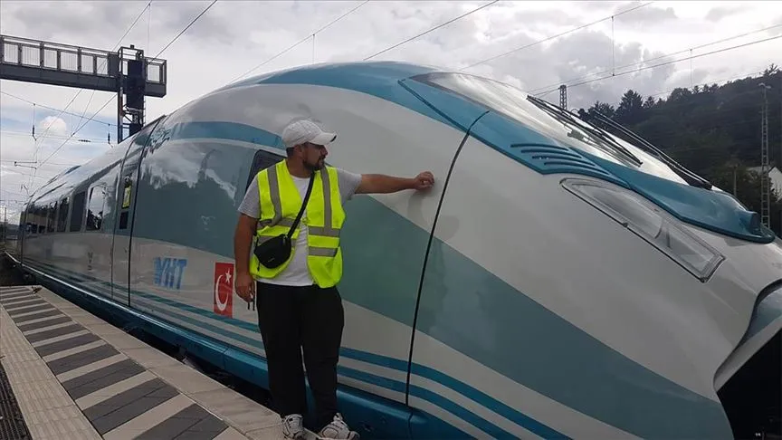 TCDD Taşımacılık AŞ tarafından Almanya'dan alınan tren setleri yola çıktı.