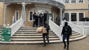 Berlin Başsavcılığının açıklamasında, yeni tip koronavirüs (Kovid-19) salgınında zarar gören