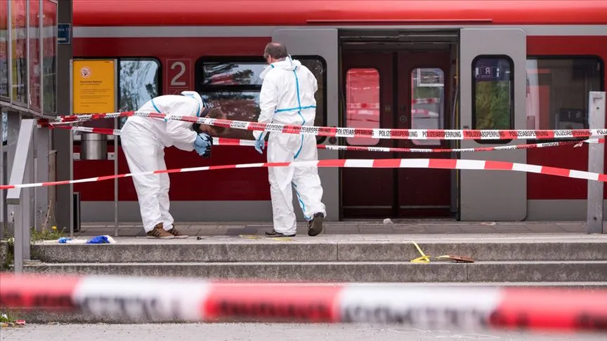 Köln kentinde bir tren vagonunda bulunan bomba, etkisiz hale getirildi.