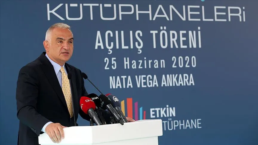 Kültür ve Turizm Bakanı Mehmet Nuri Ersoy, Türkiye'nin ilk 3
