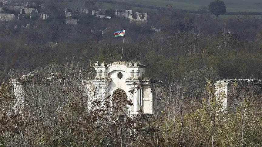 Azerbaycan ordusunun, 17 Ekim'de Ermenistan işgaline son verdiği Fuzuli kentinde,