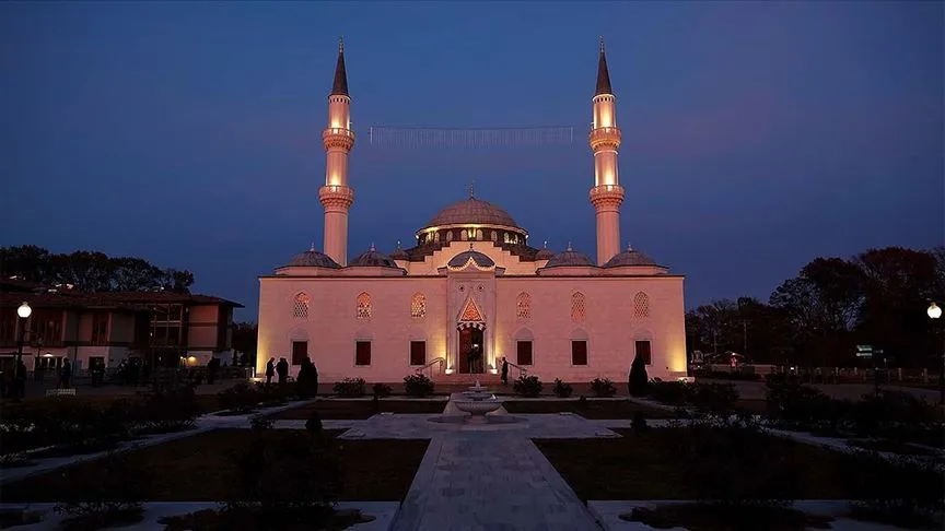 ABD'de hızla artmaya devam eden yeni tip koronavirüs salgını sebebiyle