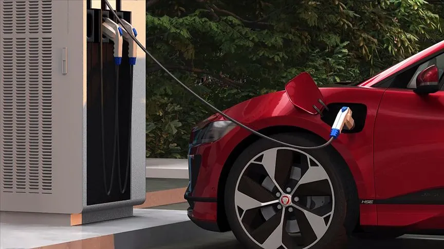 Almanya Ulaştırma Bakanı Andreas Scheuer, ülkede elektrikli otomobiller için özel