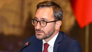 İletişim Başkanı Fahrettin Altun, Twitter'dan yaptığı açıklamada, Azerbaycan'daki kardeşleriyle her