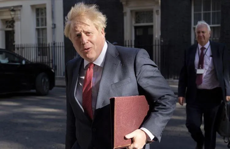 Johnson, Avrupa'nın bazı bölgelerinde yeni tip koronavirüs (Kovid-19) vakalarında görülen