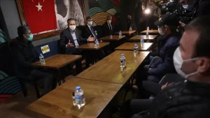 Son günlerde soğuk havanın etkili olduğu İstanbul'da sokakta yaşayan vatandaşlar,