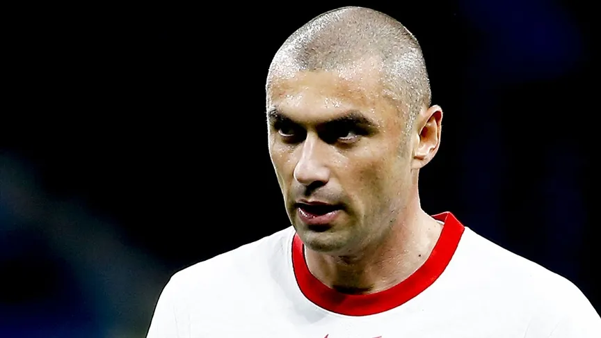 Fransa 1. Futbol Ligi (Ligue 1) ekibi Lille'de forma giyen