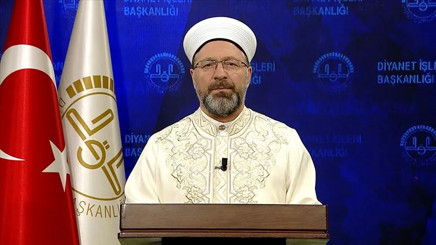 Diyanet İşleri Başkanı Erbaş koronavirüse yakalananların şifa bulması için dua