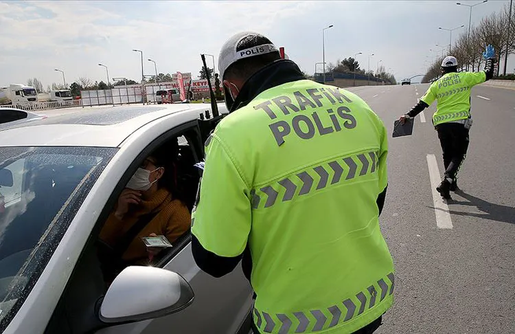 İçişleri Bakanı Soylu açıkladı: 31 ile yönelik giriş-çıkış kısıtlaması bir