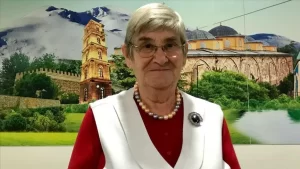 İç hastalıkları ve kardiyoloji uzmanı Prof. Dr. Canan Karatay, yapay