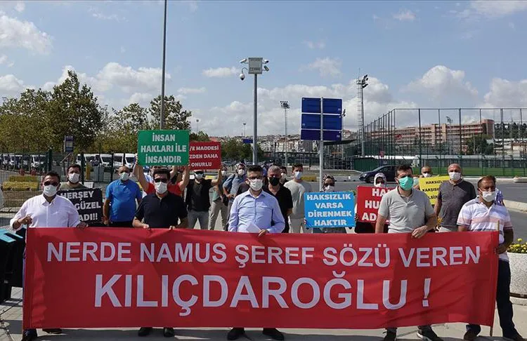 İstanbul Büyükşehir Belediyesi (İBB) iştiraklerinde işten çıkartılan 20 kişilik grup,