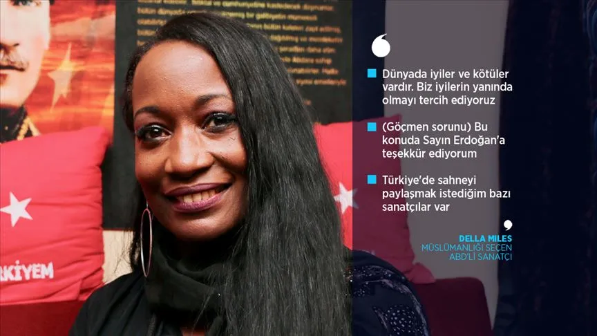 ABD'nin Teksas eyaletine bağlı Houston kentinde 1971 yılında doğan Della