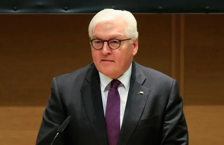 Almanya Cumhurbaşkanı Frank Walter Steinmeier'in, yakın korumasının yeni tip koronavirüs